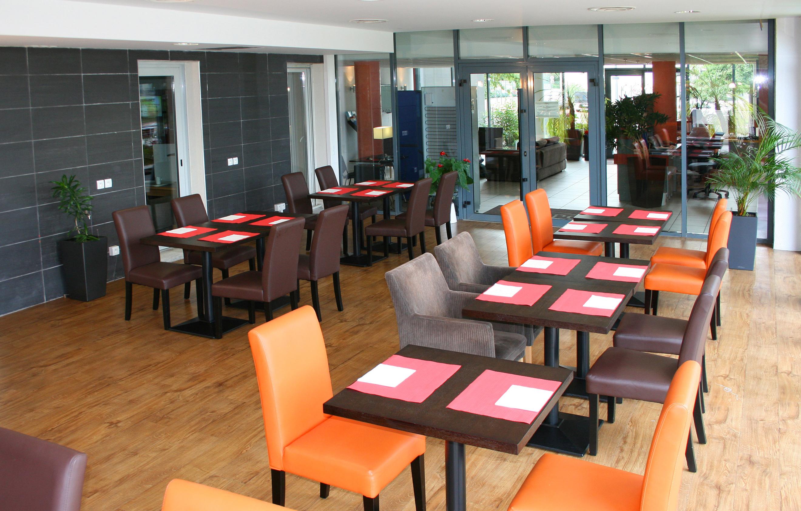 Appart'Hotel Odalys City - Bioparc Lyon Est Dış mekan fotoğraf