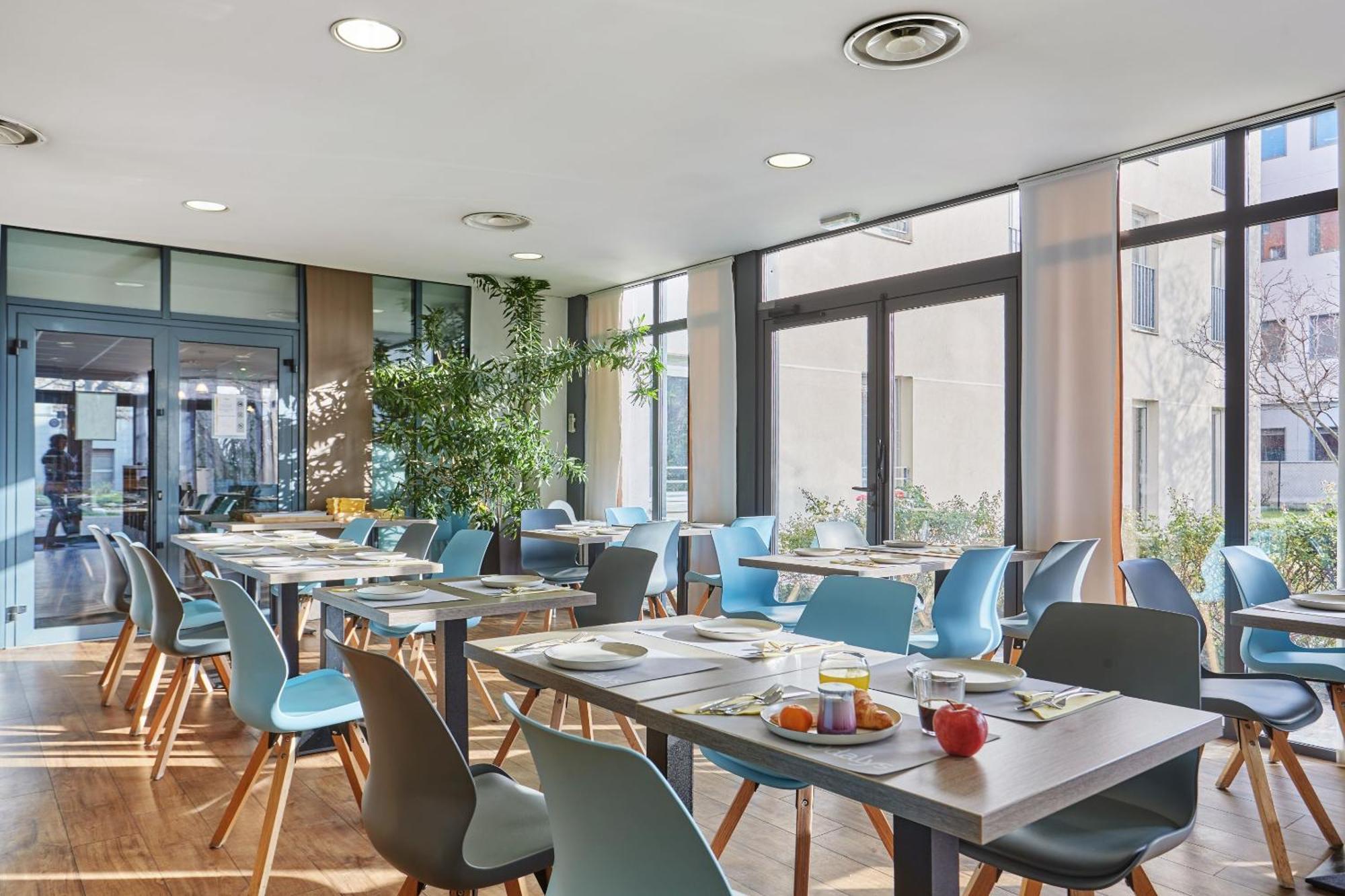 Appart'Hotel Odalys City - Bioparc Lyon Est Dış mekan fotoğraf