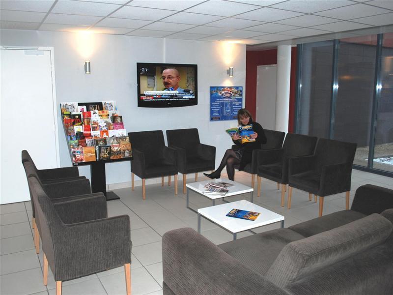 Appart'Hotel Odalys City - Bioparc Lyon Est Dış mekan fotoğraf